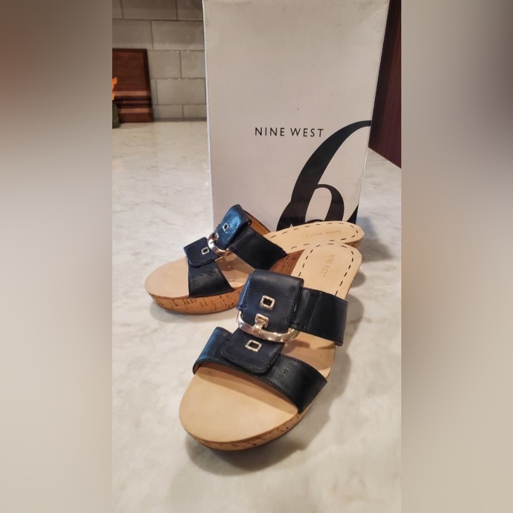 NWT Nine West Cork Wedge Heel Open Toe Slide on Black Leather Sandals Sz…